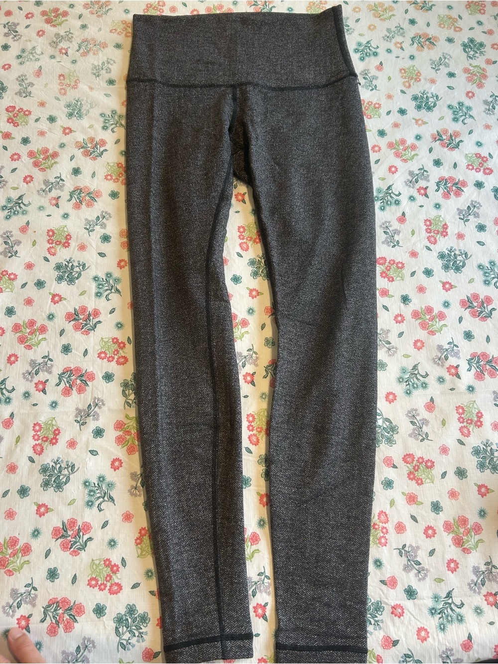 Super soft Lululemon athletica Gray Herringbone High-Waist Leggings